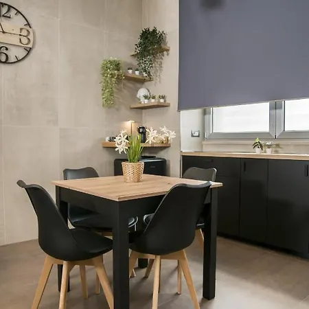 ベッド・アンド・ブレックファスト 18 Luxury 4*