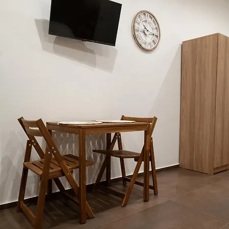 ベッド・アンド・ブレックファスト 18 Luxury 4*