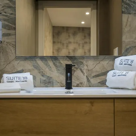 18 Luxury فندق مبيت وإفطار باري